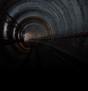 Fond de tunnel sombre