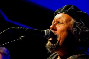 Arne Skage and the Procrastinators kommer for  opptre i Longyearbyen på Svalbard