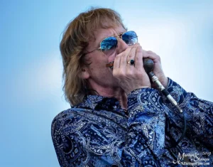 Jostein Forsberg and the Dark Season Blues Band spille rpå årets festivalk